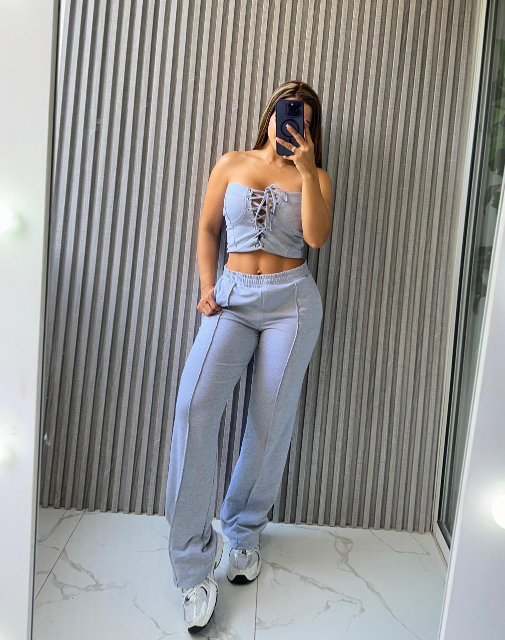 Conjunto Femenino Blusa Corset y Pantalón – Estilo Moderno y Elegante